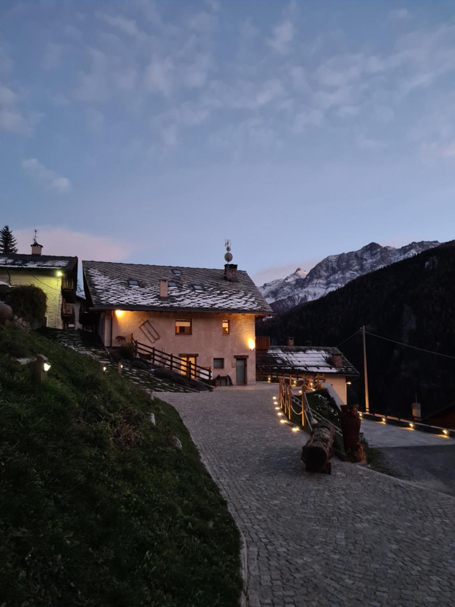 La Maison. Il Nido Dell'Aquila Bardonecchia Exterior photo